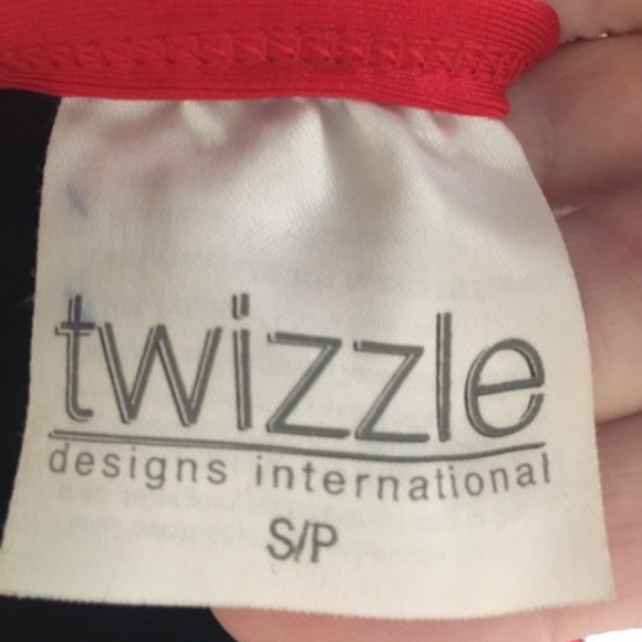 Beautiful Ladies/Girls Figure Skating Dress - Size SMALL - Picture 3 of 3